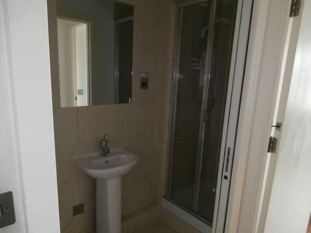  Image of Studio flat to rent in Wellington Street Leeds LS1 at Wellington Street West Point Leeds, LS1 4JJ