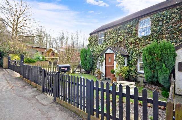  Image of 3 bedroom End of Terrace for sale in Gallows Wood Fawkham Longfield DA3 at Fawkham Longfield Longfield, DA3 8NE