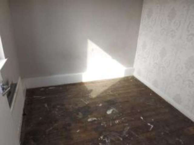  Image of 3 bedroom Semi-Detached house for sale in Gargrave Place Wakefield WF2 at Wakefield West Yorkshire Kirkhamgate, WF2 8AR