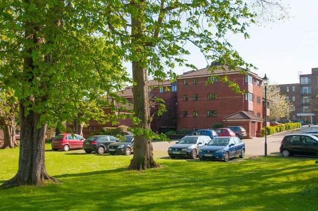  Image of 2 bedroom Apartment for sale in Glenavon Park Bristol BS9 at Glenavon Court, Glenavon Park  Bristol, BS9 1RH
