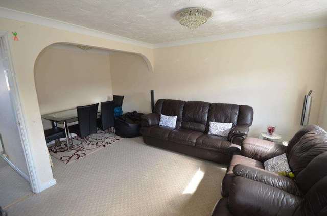  Image of 4 bedroom Town House for sale in Wickstead Avenue Grange Farm Milton Keynes MK8 at Wickstead Avenue Grange Farm Milton Keynes, MK8 0NP