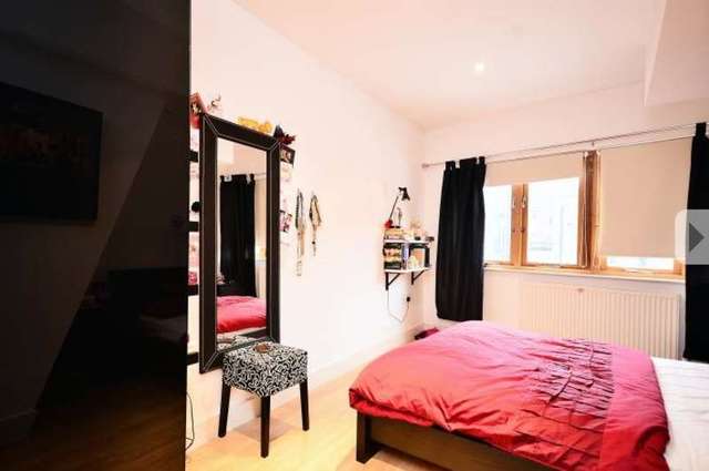  Image of 4 bedroom Mews to rent in Grange Road London SE1 at Tower Bridge, SE1 3BE