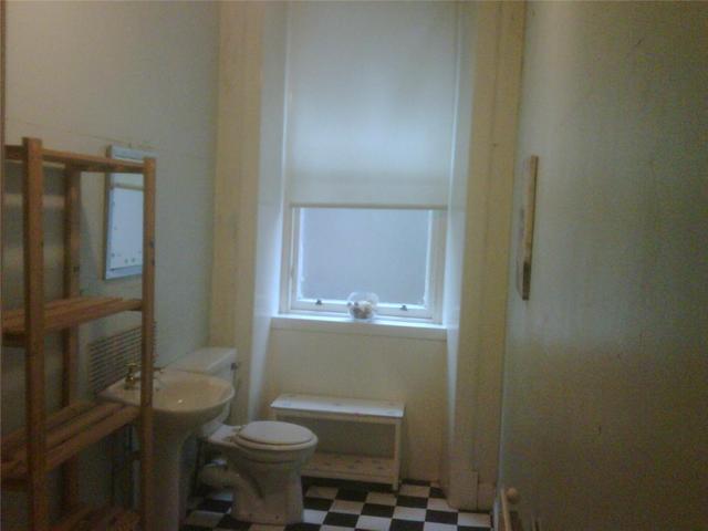  Image of 4 bedroom Flat to rent in Great George Street Glasgow G12 at Kelvinbridge Glasgow Glasgow, G12 8RP