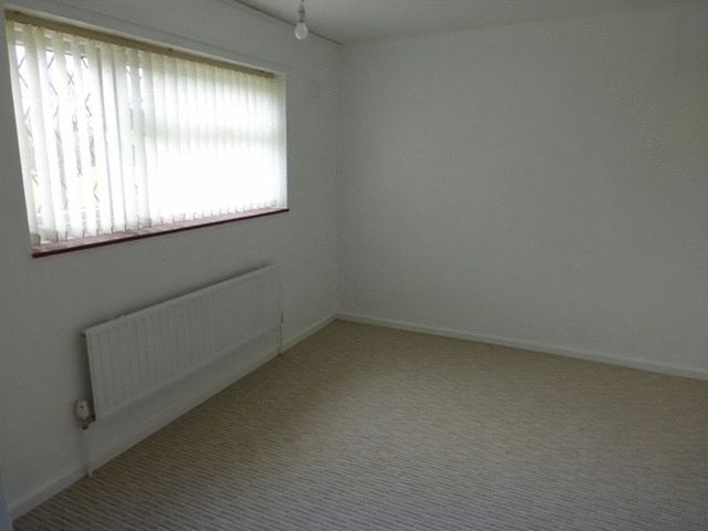  Image of 2 bedroom Terraced house to rent in Edinburgh Avenue Gorleston Great Yarmouth NR31 at Edinburgh Avenue Gorleston Great Yarmouth, NR31 7EZ