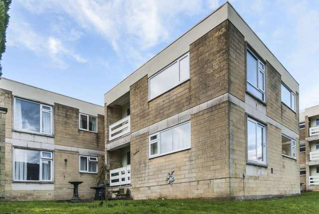  Image of 2 bedroom Flat for sale in Grosvenor Bridge Road Bath BA1 at Bath, BA1 6BE