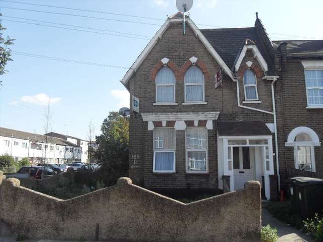  Image of 1 bedroom Semi-Detached house to rent in Gurney Road London E15 at Gurney Road Stratford London, E15 1SL