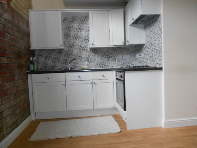  Image of 2 bedroom Flat to rent in Hardicker Street Burnage Manchester M19 at Levenshulme  Manchester, M19 2RB