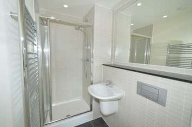  Image of 2 bedroom Flat to rent in Harmony Place London SE8 at 3 Harmony Place  Deptford, SE8 3FE