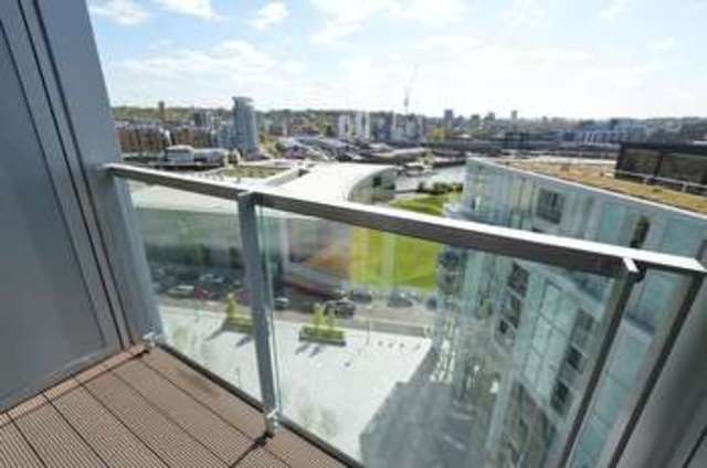  Image of 2 bedroom Flat to rent in Harmony Place London SE8 at 3 Harmony Place  Deptford, SE8 3FE