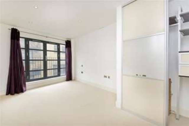  Image of 2 bedroom Flat to rent in Hatton Place London EC1N at Clerkenwell London Farringdon, EC1N 8RU