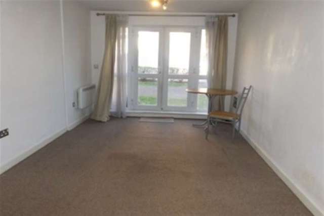  Image of 1 bedroom Flat to rent in Heol Staughton Cardiff CF10 at Cardiff, CF10 5FS
