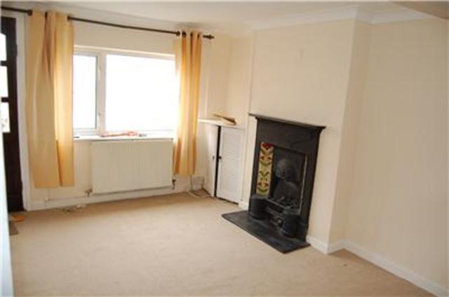 Image of 2 bedroom Terraced house to rent in Hermitage Street Cheltenham GL53 at Leckhampton  Gloucestershire, GL53 7NX