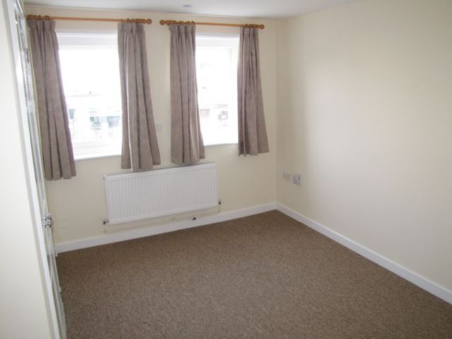  Image of 2 bedroom Apartment to rent in High Street Fareham PO16 at High Street  Fareham, PO16 7AW