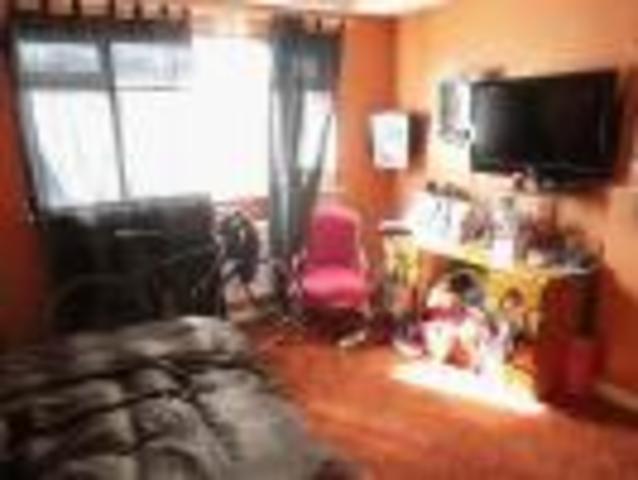  Image of 4 bedroom Semi-Detached house for sale in High Street Harlington Hayes UB3 at Harlington, UB3 5DG