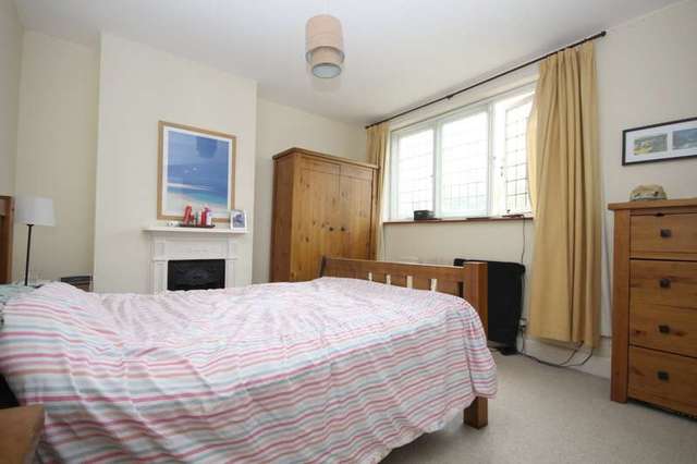  Image of 3 bedroom Semi-Detached house to rent in High Street Nettlebed Henley-on-Thames RG9 at Nettlebed  Nettlebed, Henley on Thames, RG9 5DD
