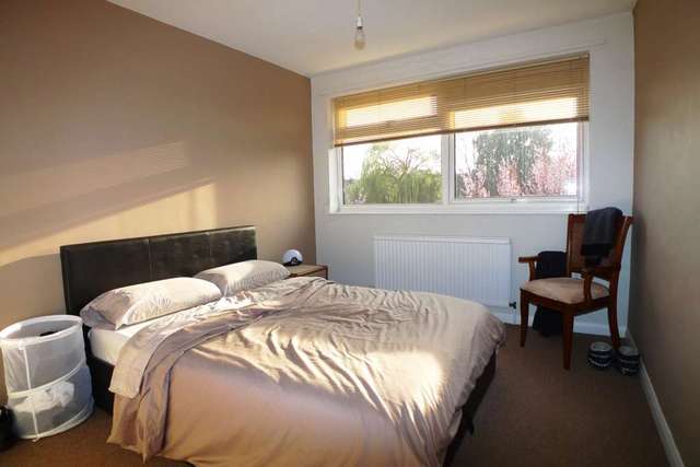  Image of 1 bedroom Flat for sale in Highview Road Sidcup DA14 at Highview Road  Sidcup, DA14 4EZ