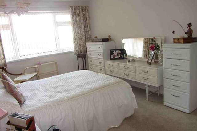  Image of 2 bedroom Flat for sale in Lower Warberry Road Torquay TQ1 at Lower Warberry Road  Torqauy, TQ1 1QR