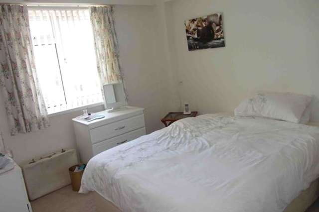  Image of 2 bedroom Flat for sale in Lower Warberry Road Torquay TQ1 at Lower Warberry Road  Torqauy, TQ1 1QR