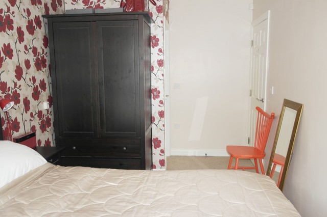  Image of 2 bedroom Apartment for sale in Horsforde View Leeds LS13 at Newlay, LS13 1GE