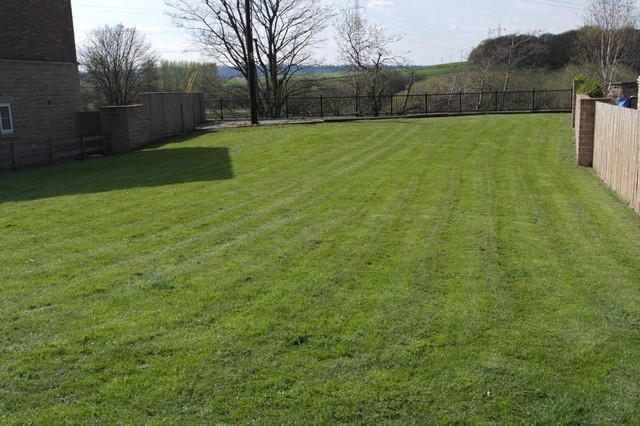  Image of 2 bedroom Apartment for sale in Horsforde View Leeds LS13 at Newlay, LS13 1GE