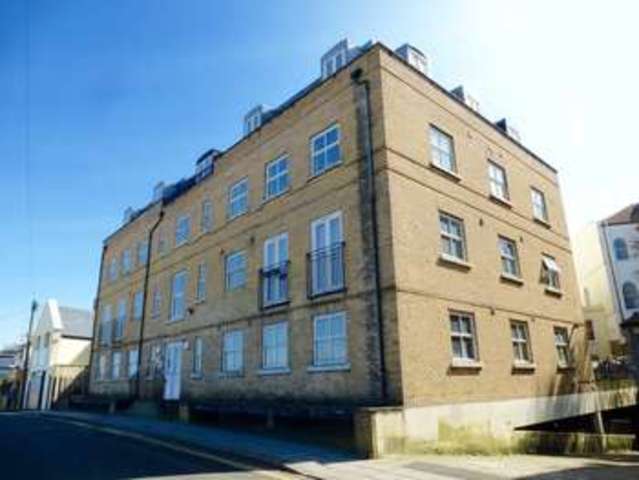  Image of Flat to rent in Howard Place Brighton BN1 at Howard Place  Brighton, BN1 3UP