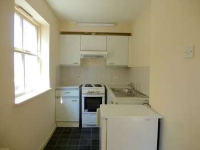  Image of Flat to rent in Howard Place Brighton BN1 at Howard Place  Brighton, BN1 3UP