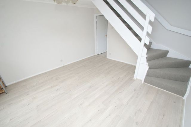  Image of 2 bedroom Detached house to rent in Hunters Oak Hemel Hempstead HP2 at Hunters Oak  Hemel Hempstead, HP2 7SY