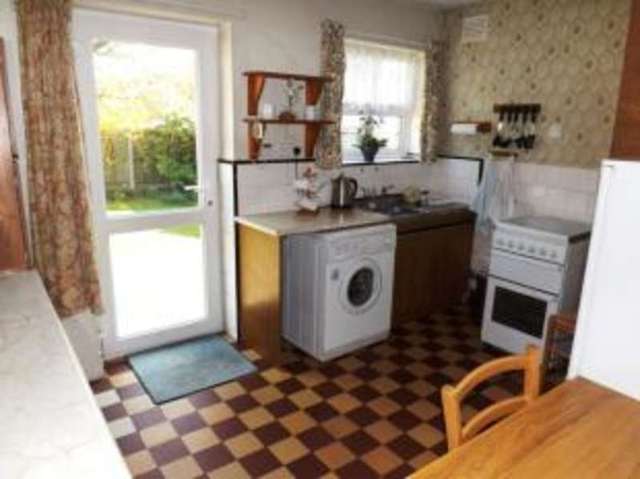  Image of 4 bedroom Bungalow for sale in Graham Close Hutton Brentwood CM13 at Hutton Brentwood Hutton, CM13 1HJ