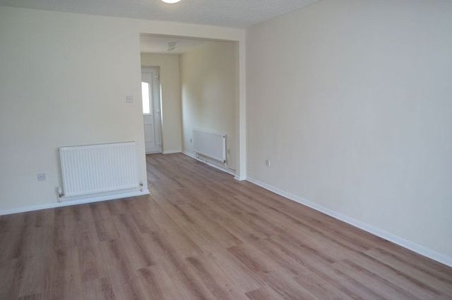  Image of 2 bedroom Semi-Detached house to rent in Kersbrook Close Stoke-on-Trent ST4 at Kersbrook Close Trentham Stoke-On-Trent, ST4 8XL