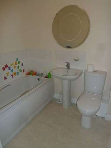  Image of 2 bedroom Flat to rent in Kinsey Road Edgbaston Birmingham B66 at Kinsey Road  Smethwick, B66 4SN