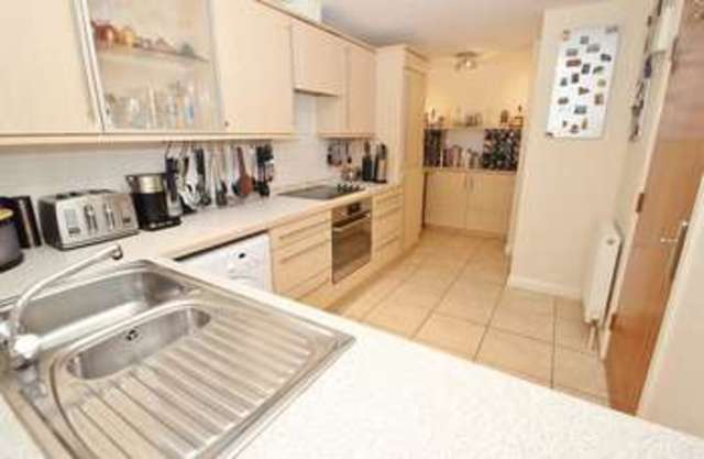  Image of 2 bedroom Flat for sale in Knyveton Road Boscombe Bournemouth BH1 at Knyveton Road  Bournemouth, BH1 3QR
