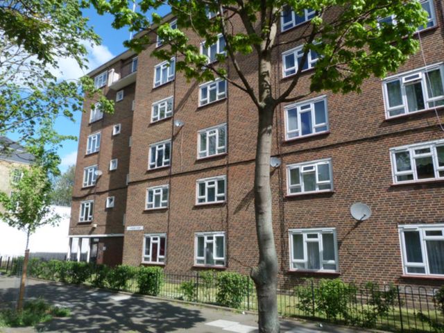  Image of 2 bedroom Flat to rent in City Road London EC1V at City Road  London, EC1V 1LH