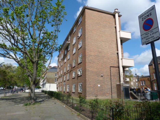  Image of 2 bedroom Flat to rent in City Road London EC1V at City Road  London, EC1V 1LH