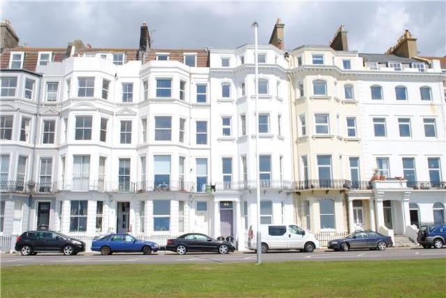  Image of 2 bedroom Flat to rent in Marina St. Leonards-on-Sea TN38 at East Sussex, TN38 0BL