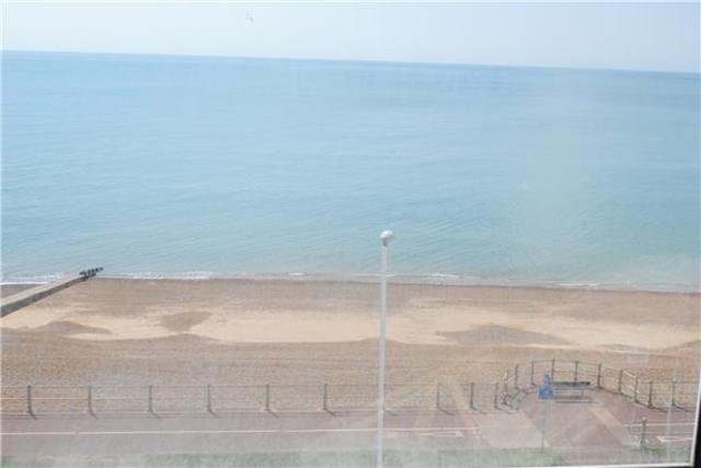 Image of 2 bedroom Flat to rent in Marina St. Leonards-on-Sea TN38 at East Sussex, TN38 0BL