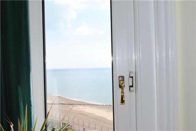 Image of 2 bedroom Flat to rent in Marina St. Leonards-on-Sea TN38 at East Sussex, TN38 0BL