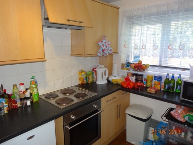  Image of 1 bedroom Flat to rent in Delves Terrace Sheffield S12 at Hackenthorpe  Sheffield, S12 4AL