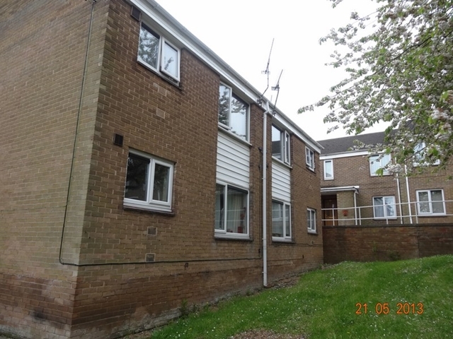  Image of 1 bedroom Flat to rent in Delves Terrace Sheffield S12 at Hackenthorpe  Sheffield, S12 4AL