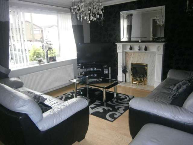  Image of 4 bedroom Detached house to rent in Leander Drive Rochdale OL11 at Leander Drive Castleton Rochdale, OL11 2XE