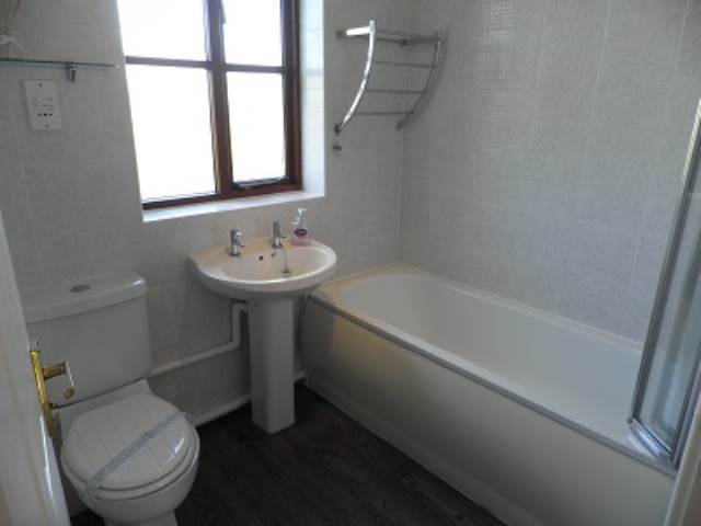  Image of 4 bedroom Detached house to rent in Leigh Street Leigh upon Mendip Radstock BA3 at Leigh upon Mendip Somerset Leigh upon Mendip, BA3 5QQ