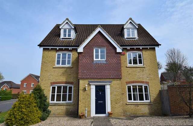  Image of 5 bedroom Detached house for sale in Lime Close Chartham Canterbury CT4 at Lime Close Chartham Canterbury, CT4 7TX