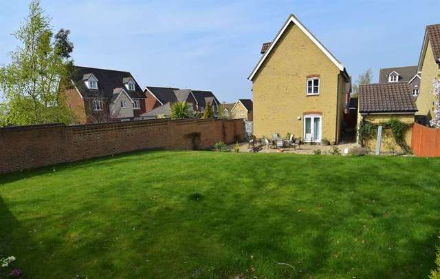  Image of 5 bedroom Detached house for sale in Lime Close Chartham Canterbury CT4 at Lime Close Chartham Canterbury, CT4 7TX