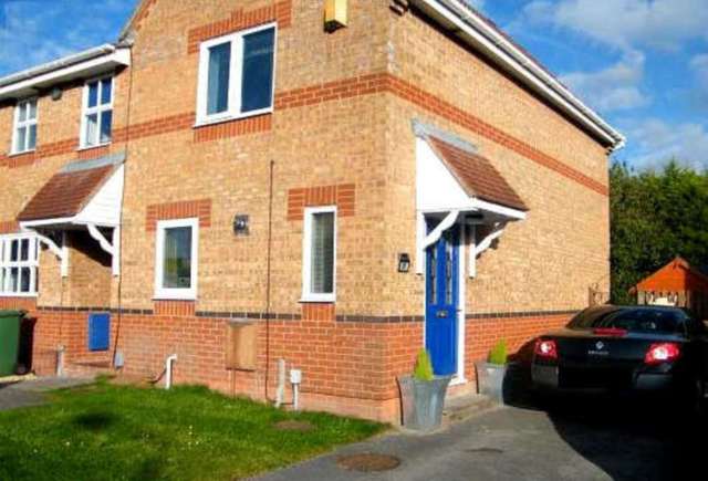  Image of 2 bedroom Semi-Detached house to rent in Linnet Close Newton-Le-Willows WA12 at Linnet Close  Newton Le Willows, WA12 9XJ