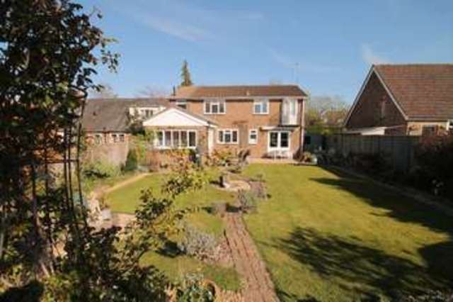  Image of 4 bedroom Detached house for sale in London Road Hassocks BN6 at London Road  Hassocks, BN6 9NT