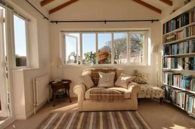  Image of 4 bedroom Detached house for sale in London Road Hassocks BN6 at London Road  Hassocks, BN6 9NT