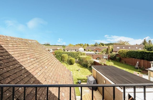  Image of 4 bedroom Property for sale in Long Furlong Road Sunningwell Abingdon OX13 at Long Furlong Road Sunningwell Abingdon, OX13 6BL
