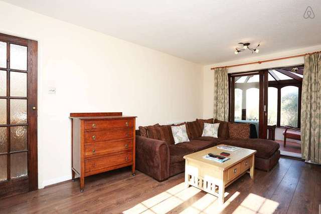  Image of 4 bedroom Detached house to rent in Long Mark Road London E16 at Long Mark Road Canning Town London, E16 3TH