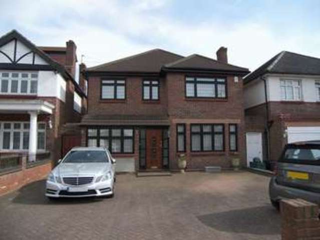  Image of 4 bedroom Detached house for sale in Lord Avenue Clayhall Ilford IG5 at Lord Avenue  Clayhall, IG5 0HP