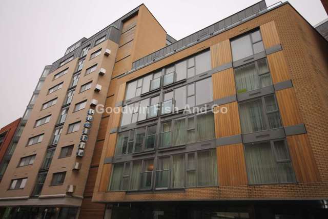  Image of 2 bedroom Apartment to rent in City Road East Manchester M15 at City Road East Southern Gateway Manchester, M15 4QL