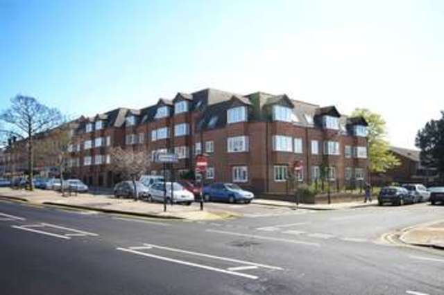  Image of 1 bedroom Flat for sale in Uxbridge Road Hatch End Pinner HA5 at Lutyens Lodge 523 Uxbridge Road Hatch End, HA5 4JX